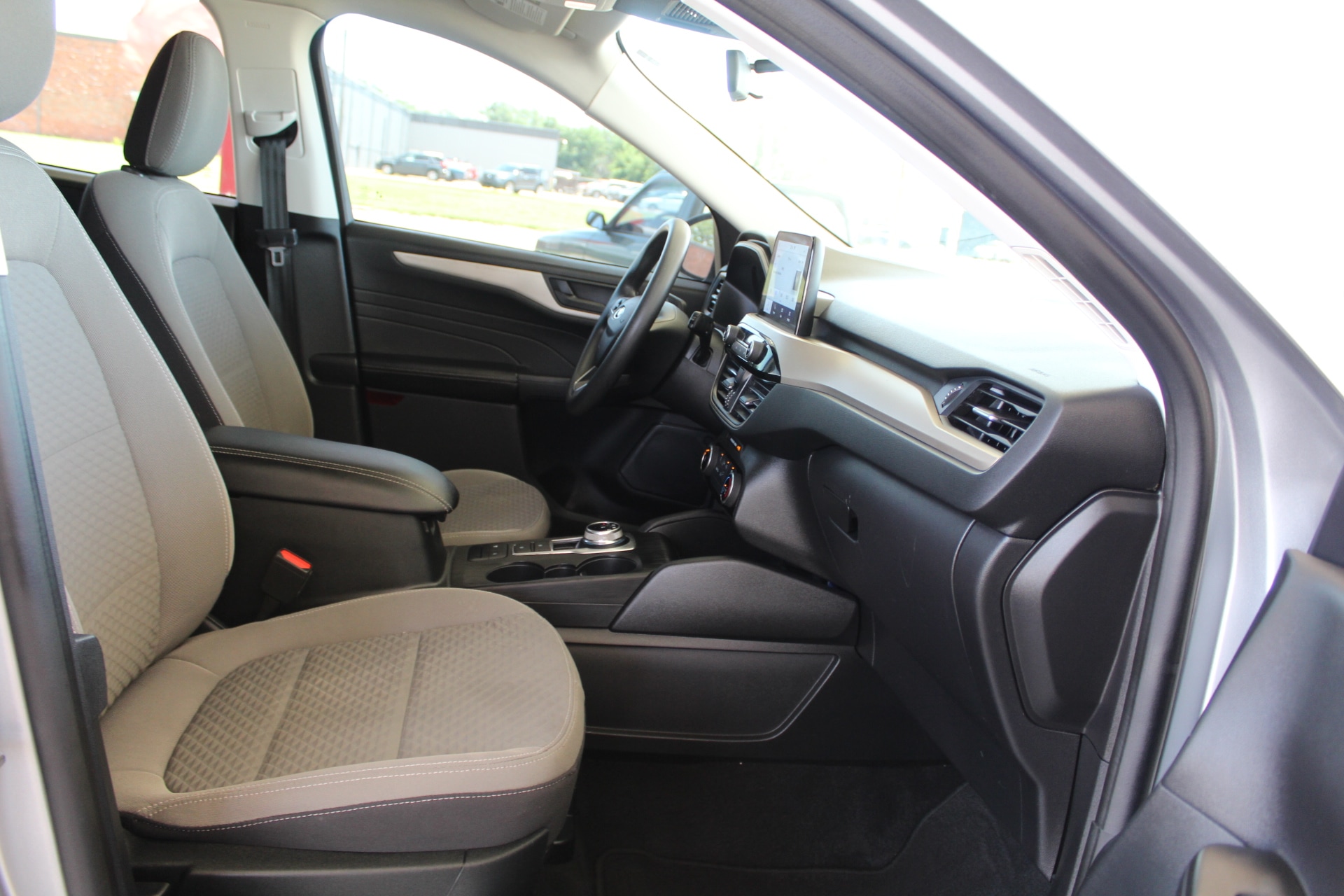 2022 Ford Escape SE - Photo 14