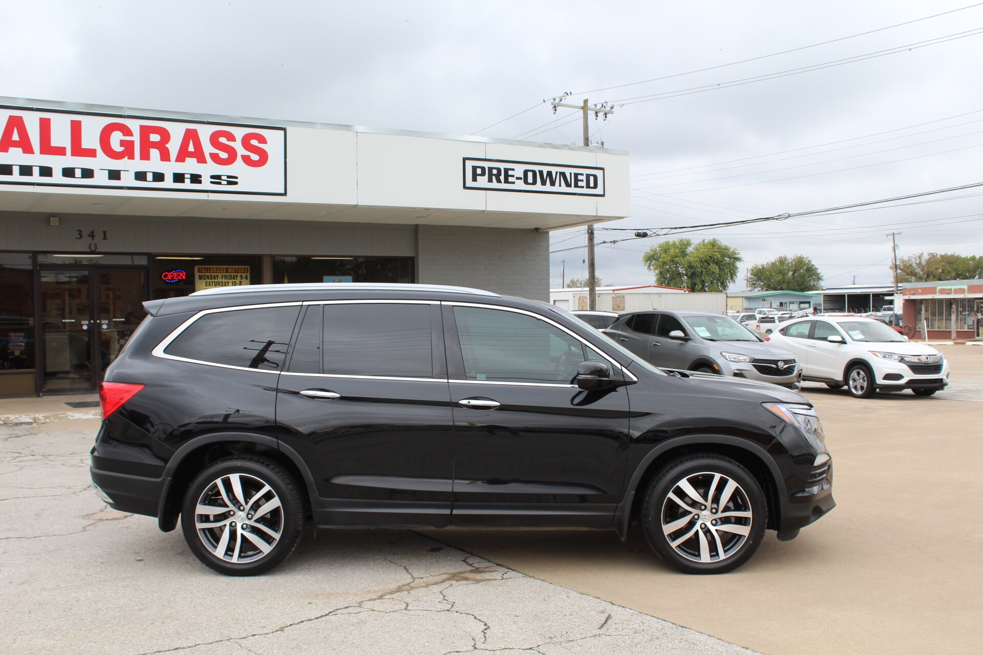 2018 Honda Pilot Elite photo 3