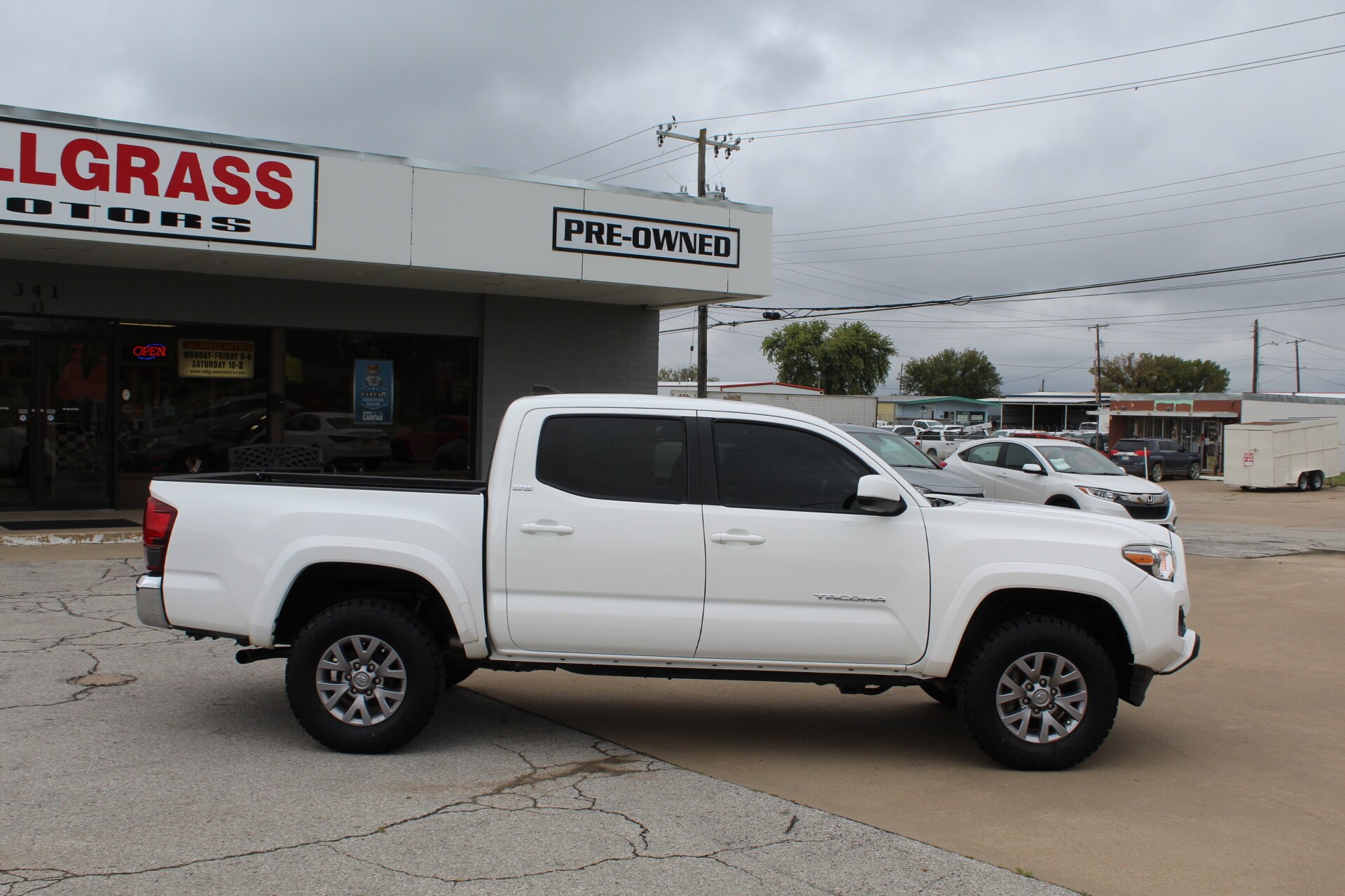 2019 Toyota Tacoma SR5 photo 3