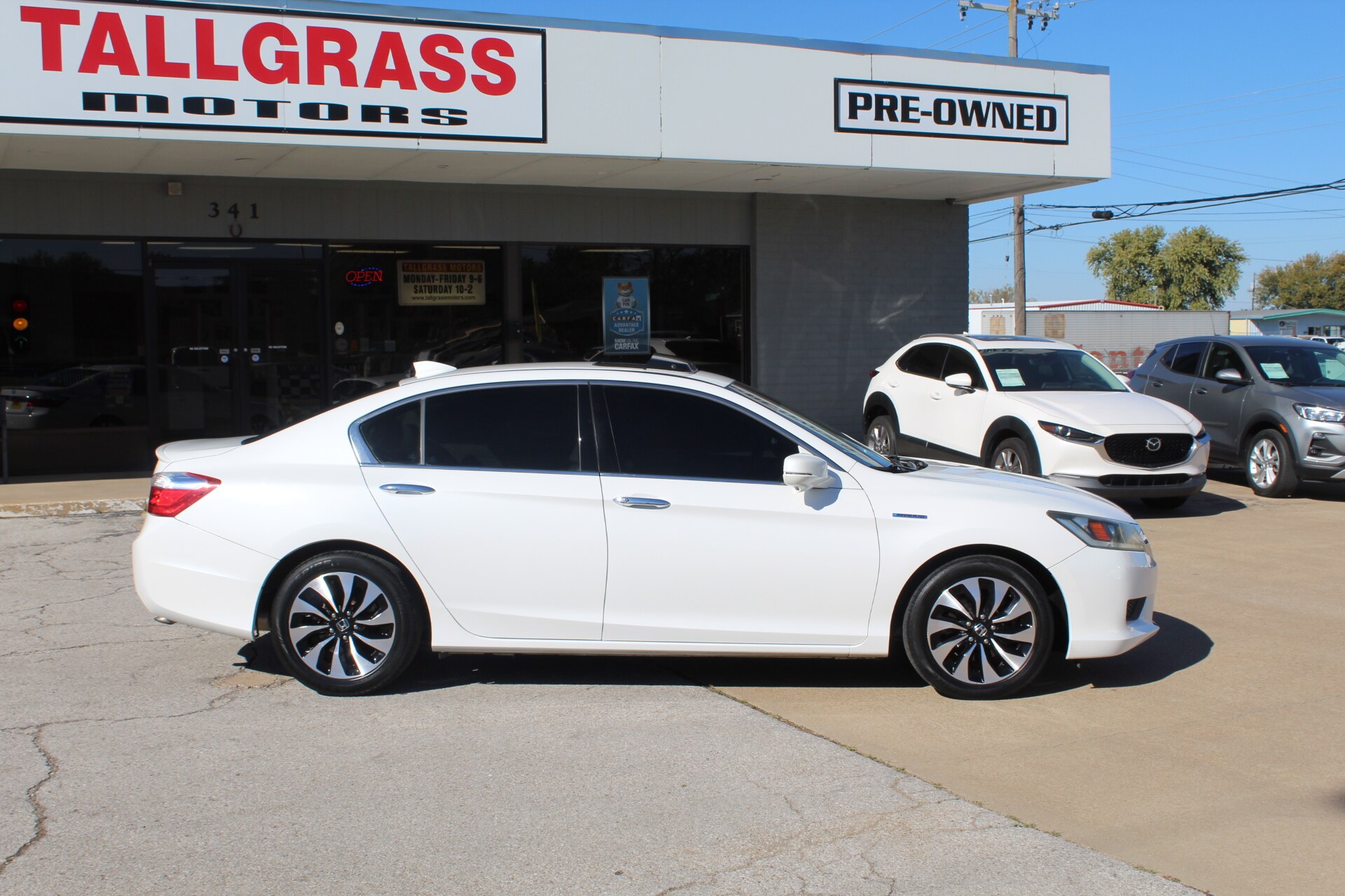 2015 Honda Accord Hybrid EX-L photo 2
