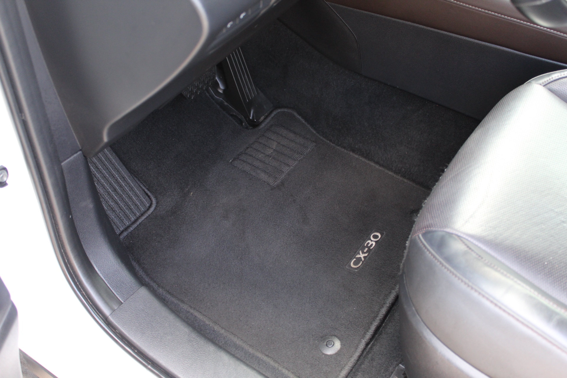 2021 Mazda CX-30 Premium - Photo 28