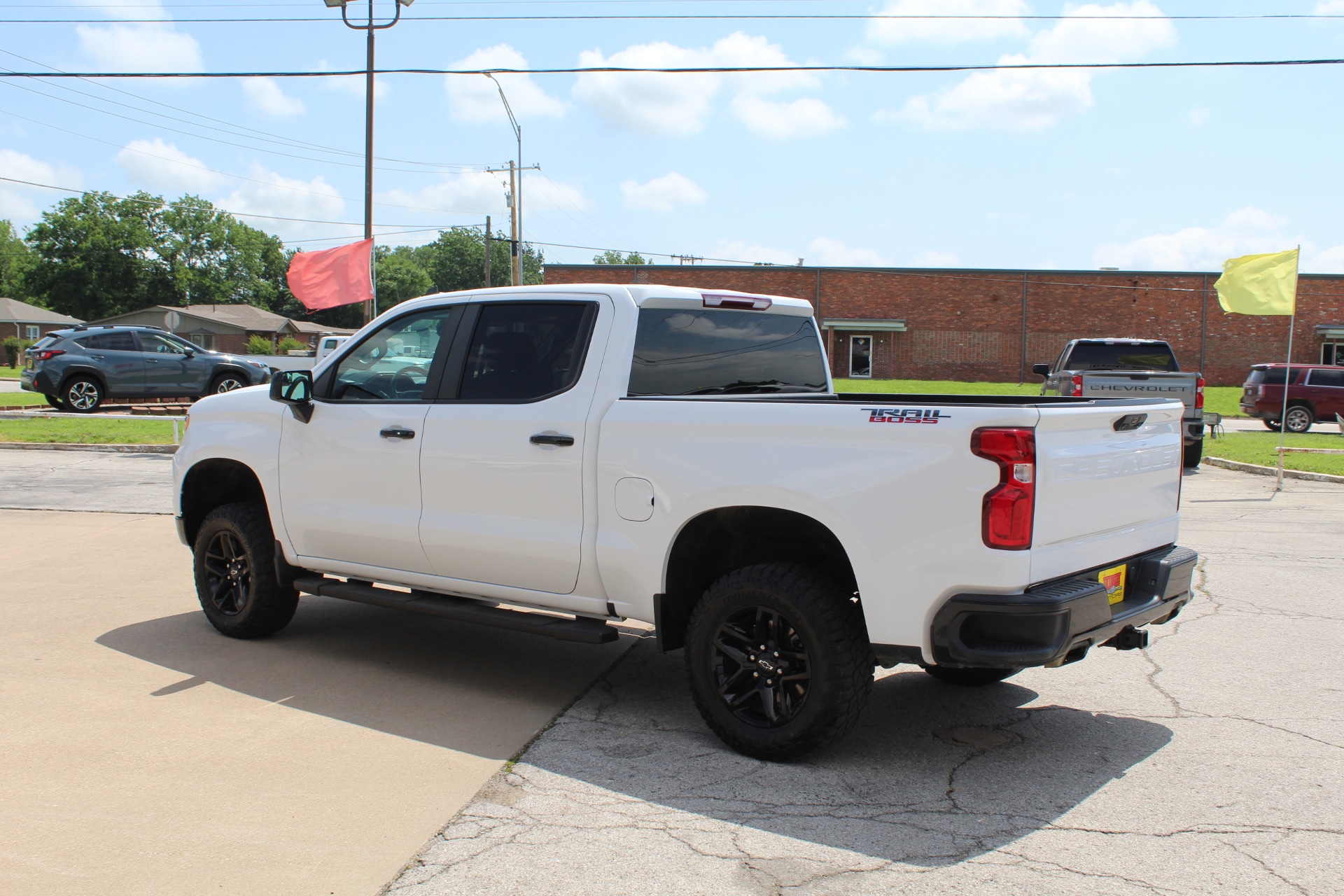 2023 Chevrolet Silverado 1500 LT Trail Boss - Photo 8