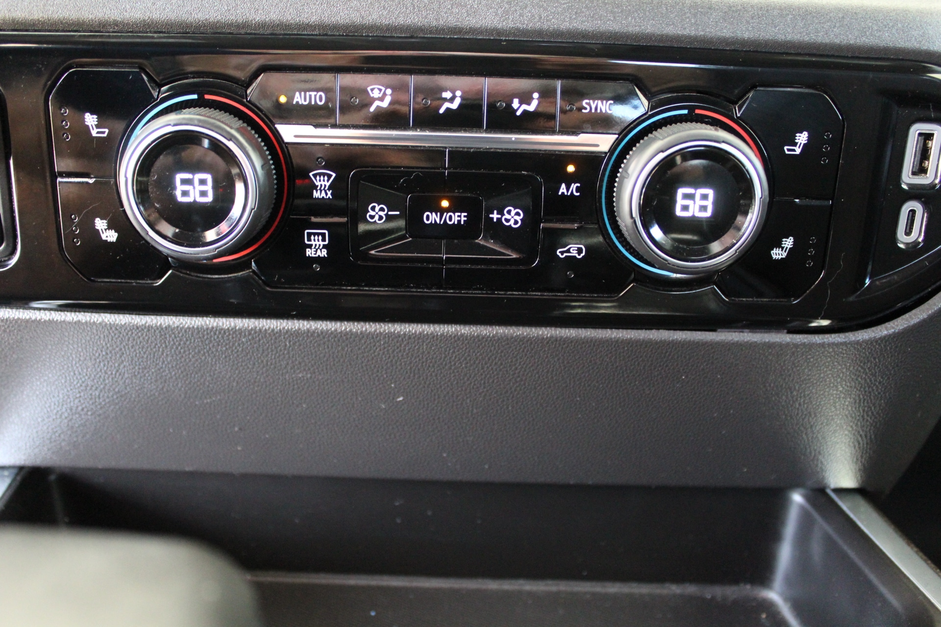 2023 Chevrolet Silverado 1500 LT Trail Boss - Photo 46