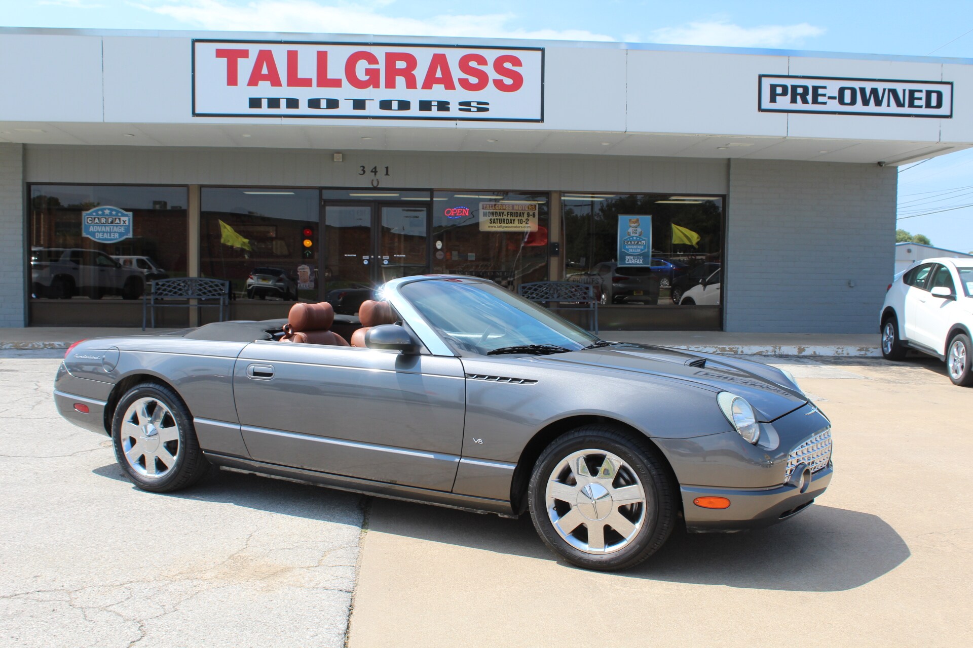 2003 Ford Thunderbird Premium photo 4