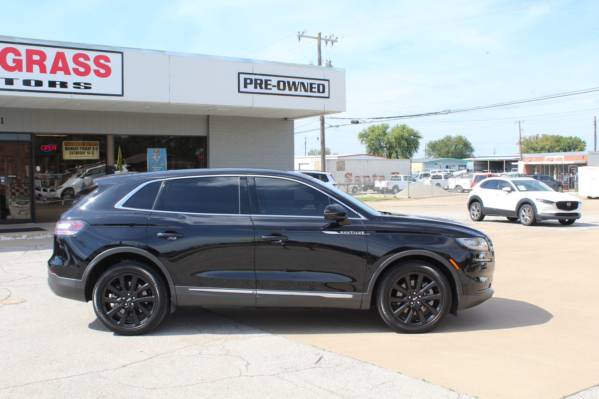 2023 Lincoln Nautilus Reserve photo 3