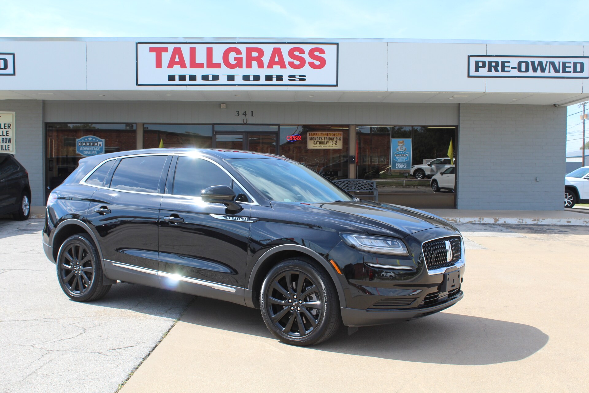 2023 Lincoln Nautilus Reserve photo 2