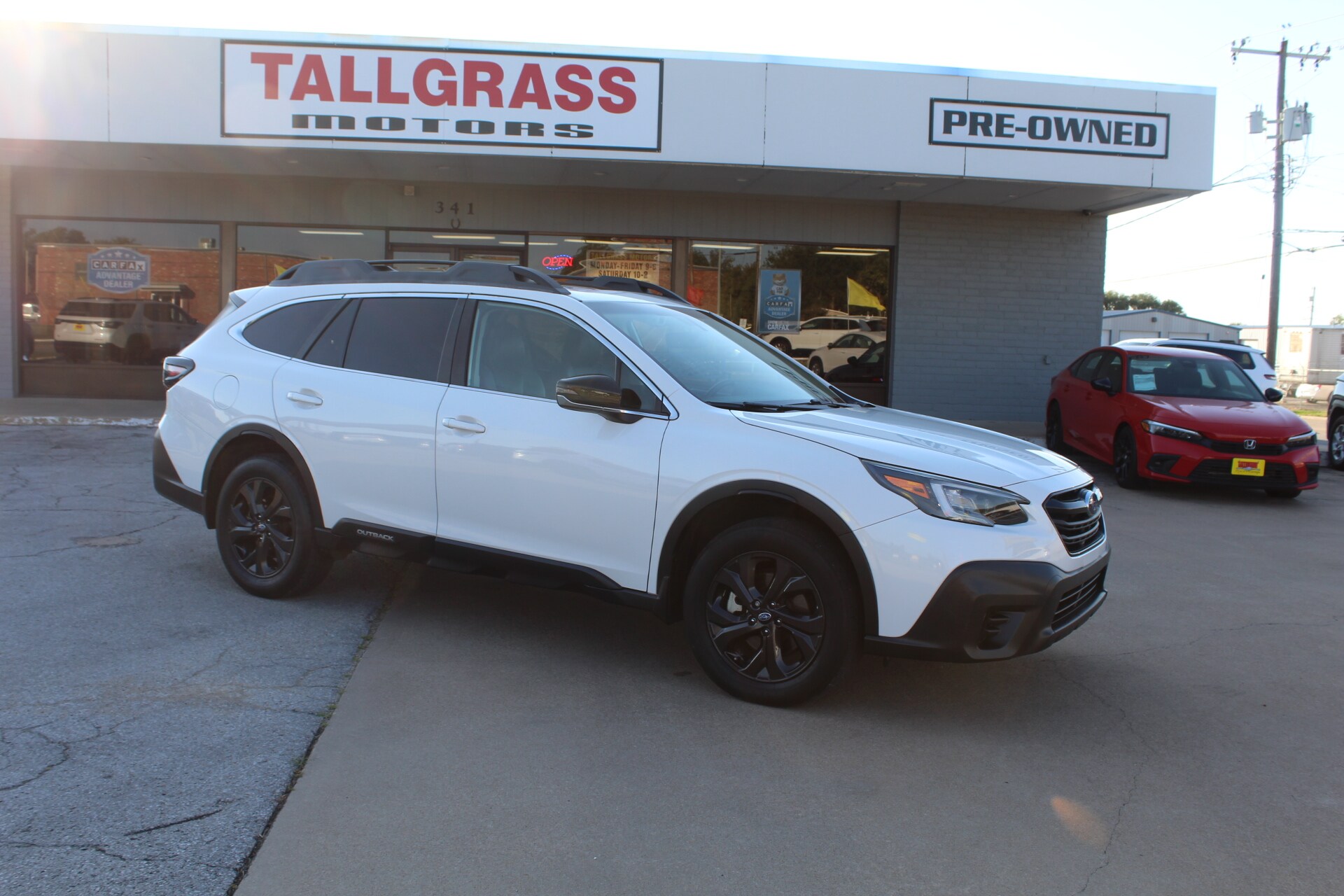 2020 Subaru Outback Onyx Edition XT photo 2