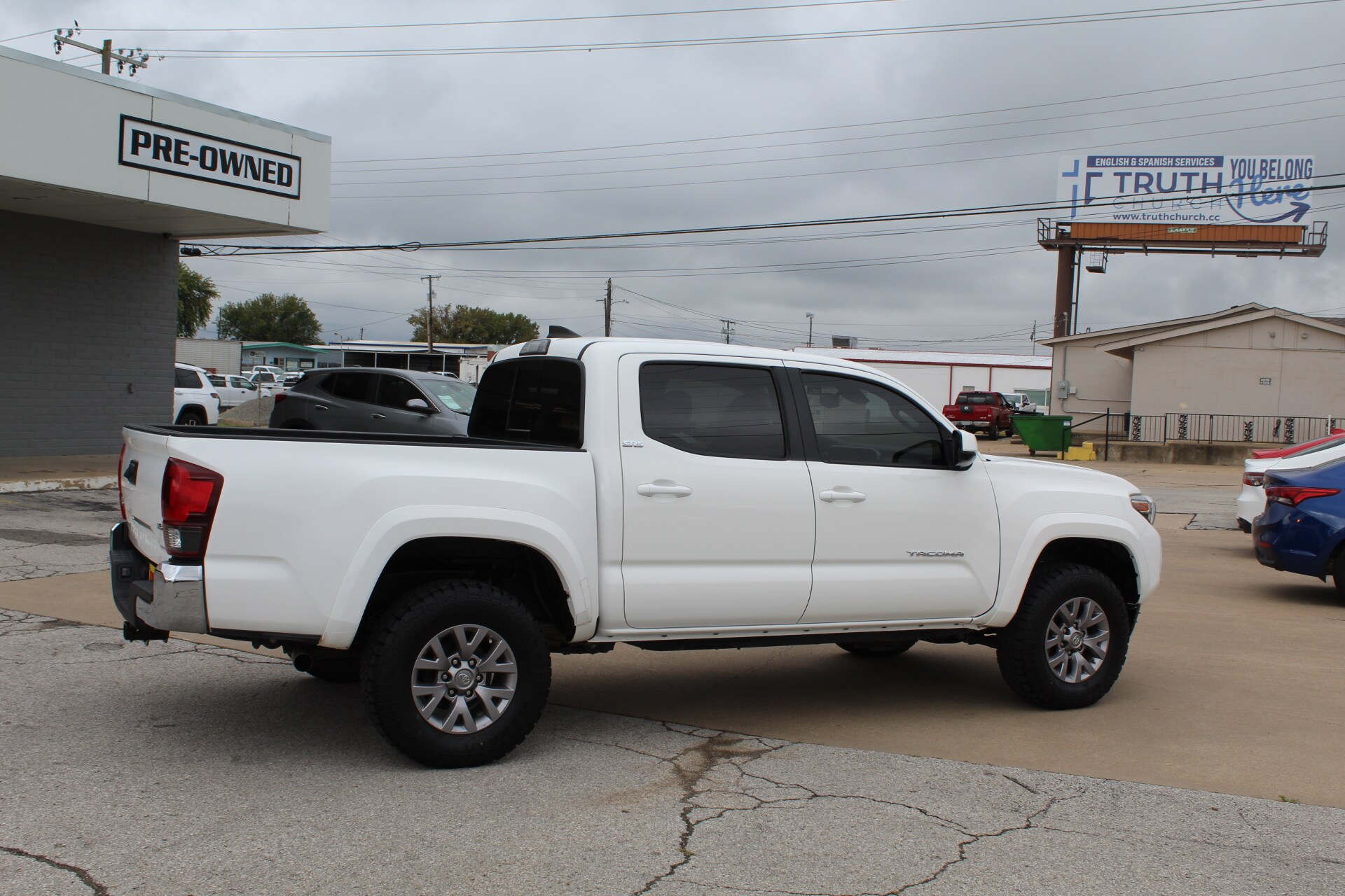 2019 Toyota Tacoma SR5 photo 4