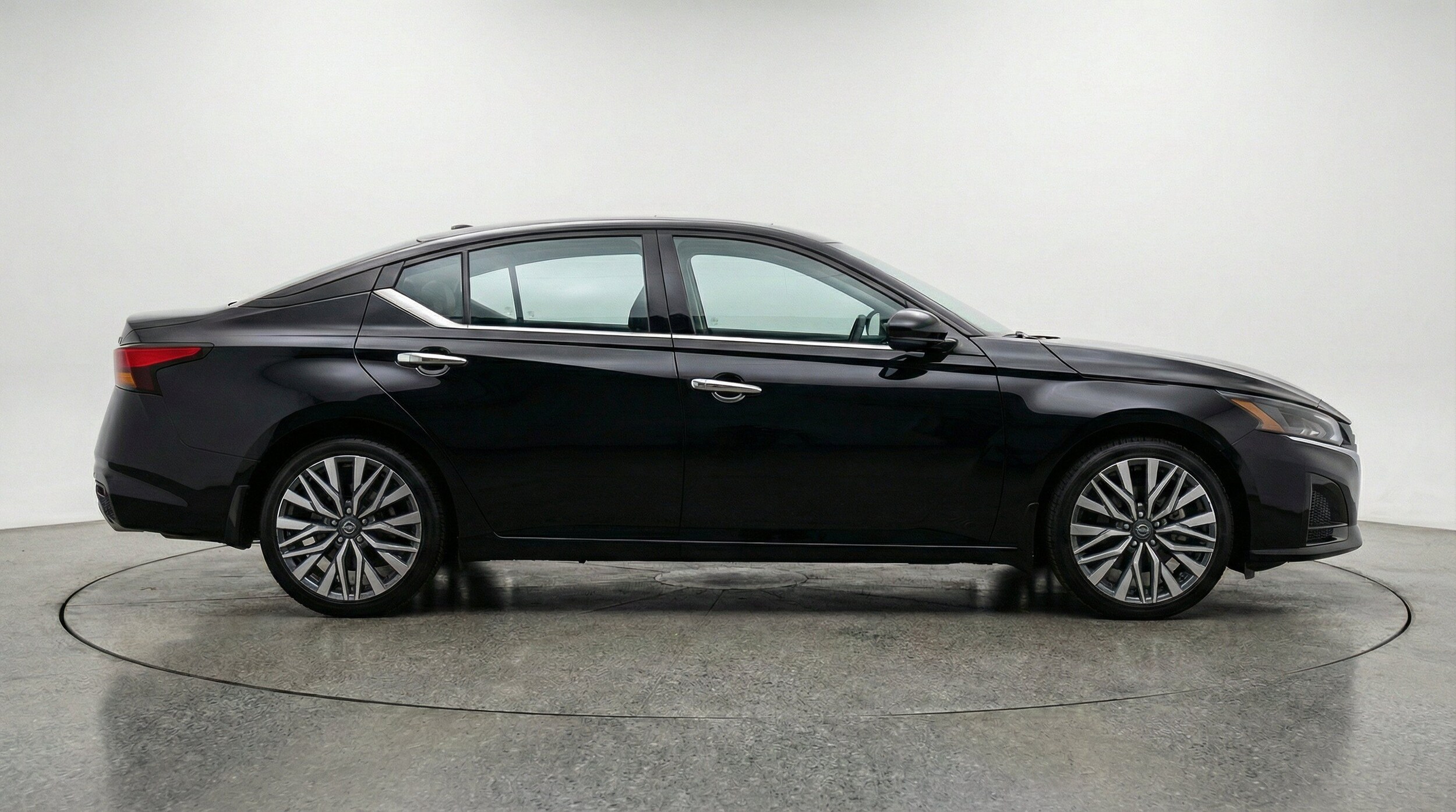 Thumbnail: 2025 Nissan Altima - 11