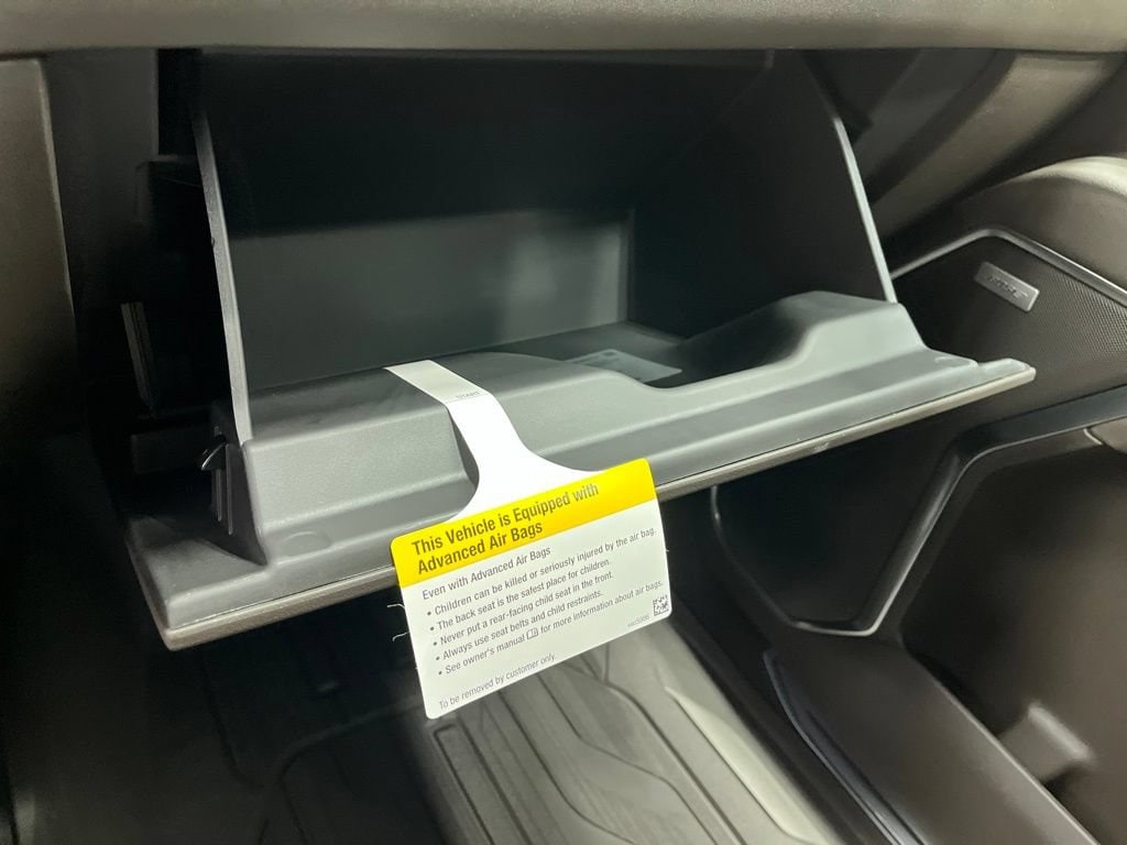 2026 GMC Sierra 1500 SLT - Photo 19
