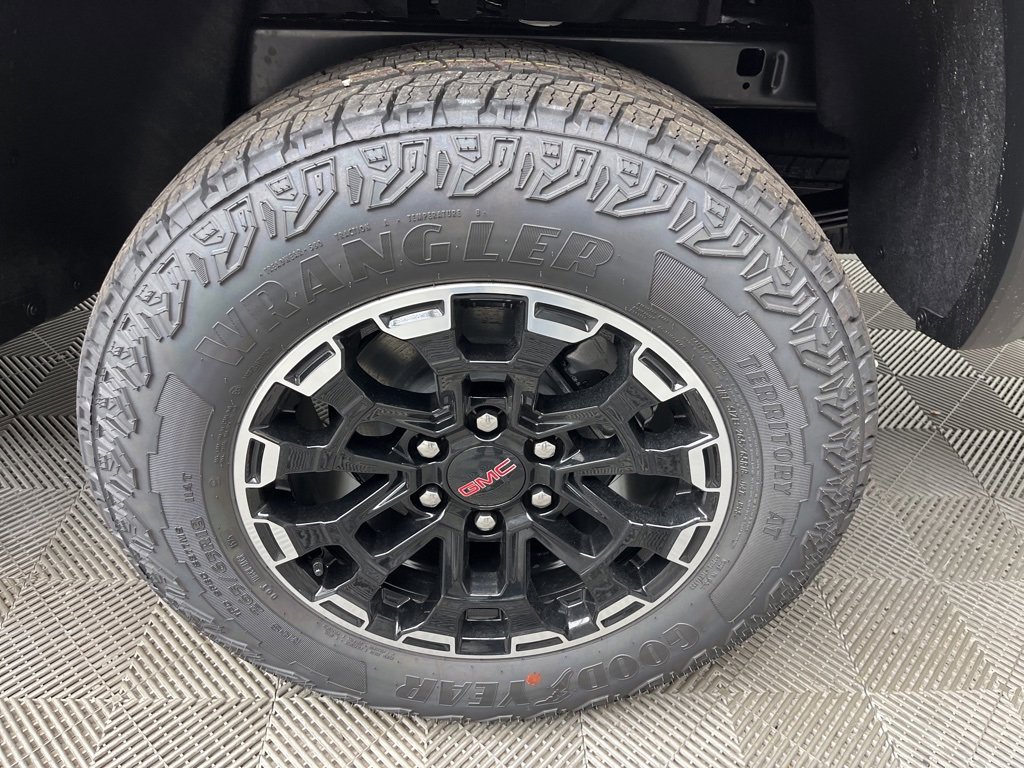 2026 Gmc Canyon AT4 photo 3