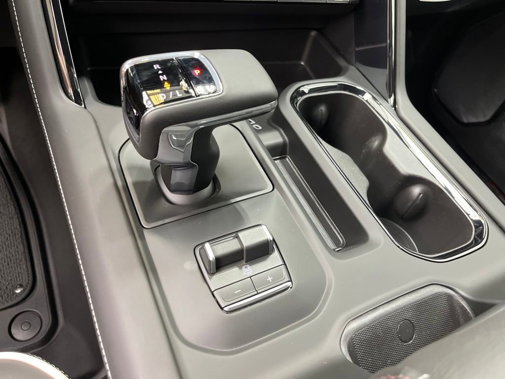 2026 GMC Sierra 1500 AT4X - Photo 17