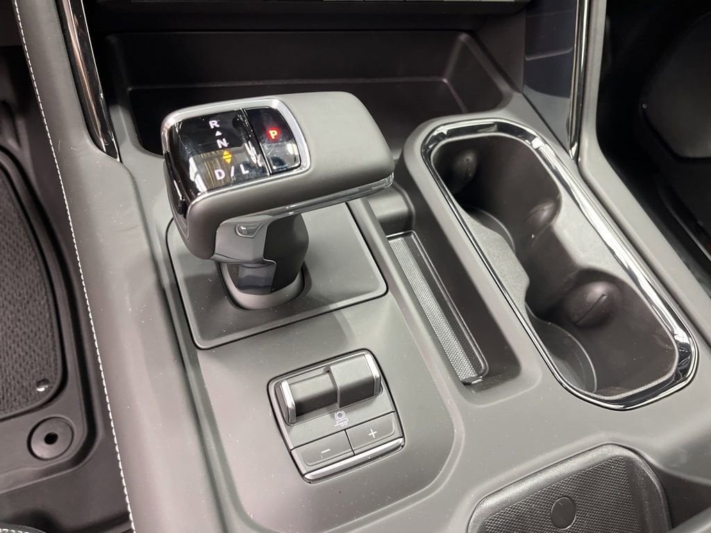 2026 GMC Sierra 1500 AT4X - Photo 17