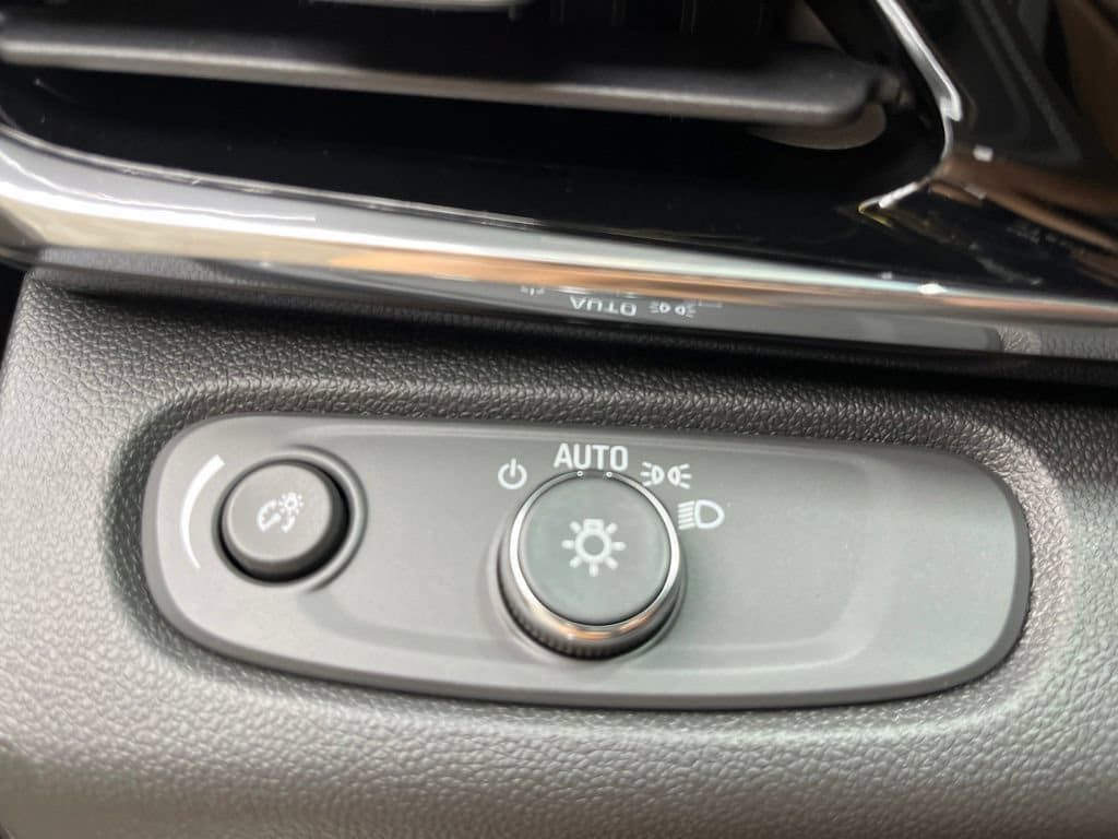 2026 Buick Envista Sport Touring - Photo 11
