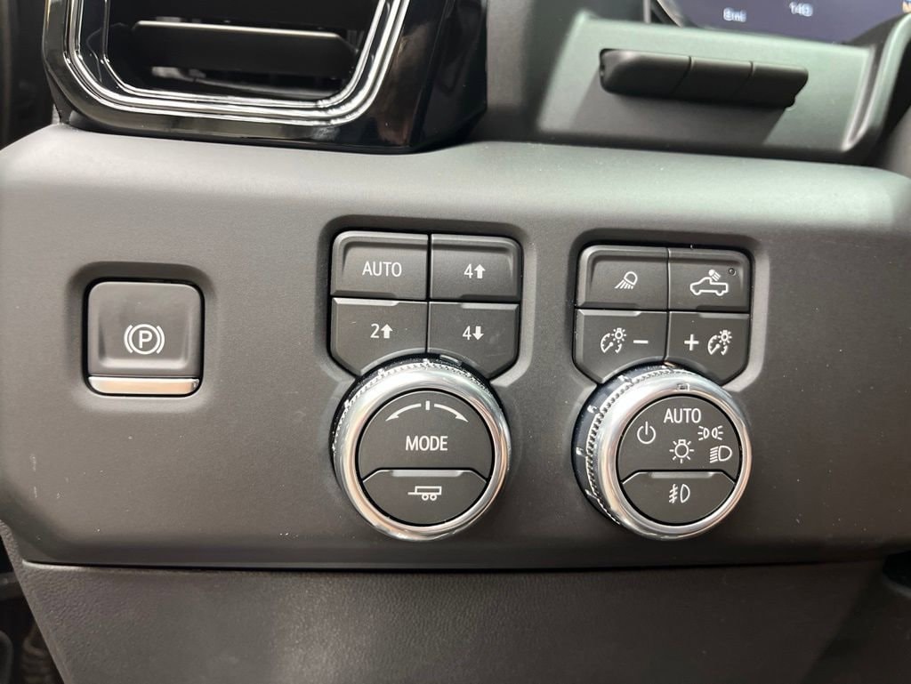 2026 GMC Sierra 1500 AT4X - Photo 12