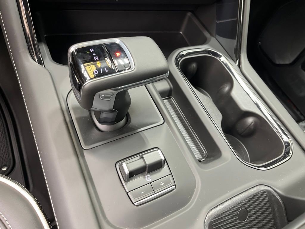 2026 GMC Sierra 1500 AT4X - Photo 14