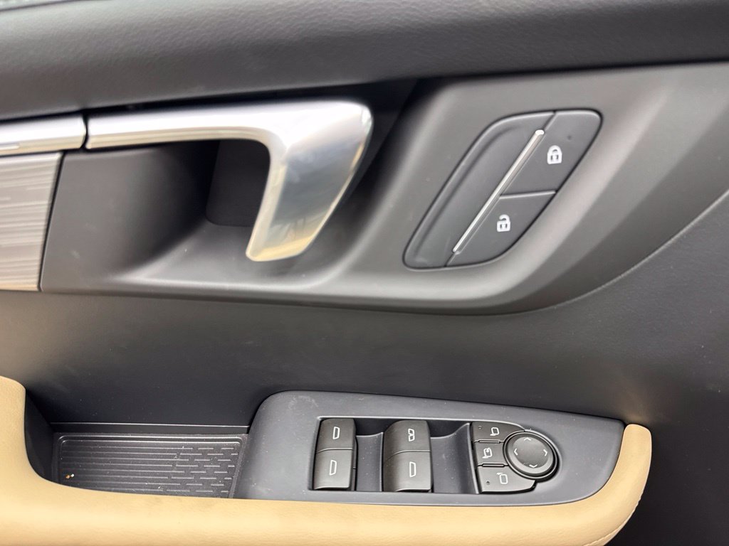 2027 Buick Enclave Preferred - Photo 8