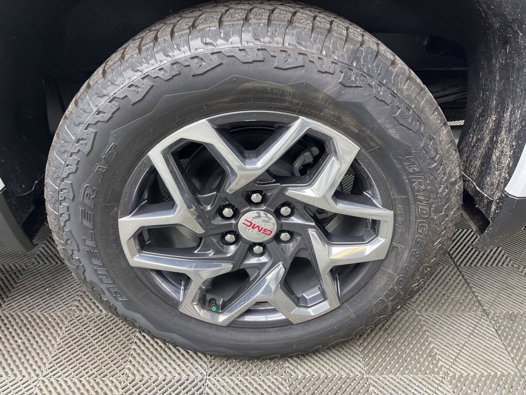 New 2026 GMC Sierra 1500 SLT Truck