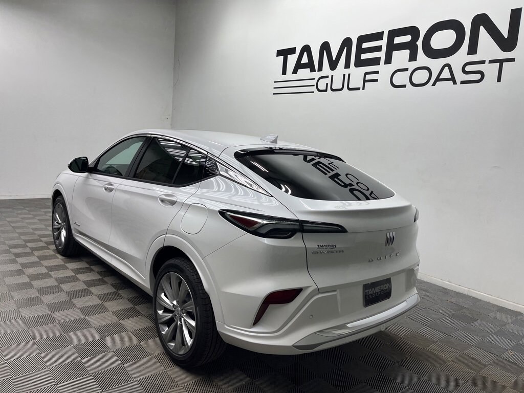 New 2026 Buick Envista Avenir SUV