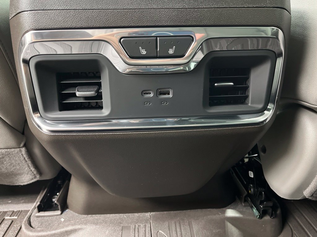 2026 GMC Sierra 1500 SLT - Photo 22