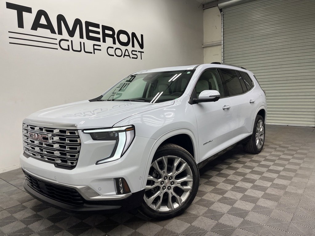 2026 GMC Acadia Denali's photo