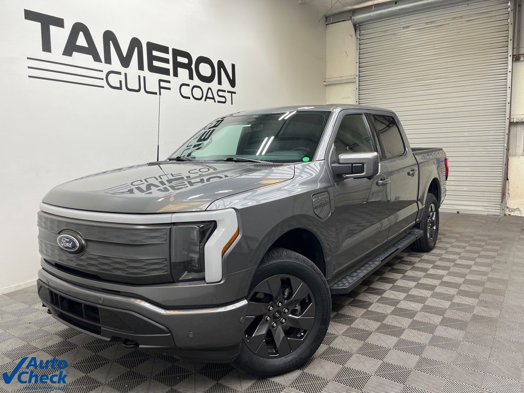 Used 2022 Ford F-150 Lightning Lariat with VIN 1FTVW1EV2NWG08038 for sale in Daphne, AL