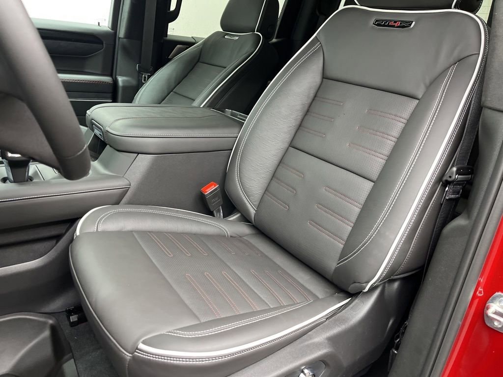 2026 GMC Sierra 1500 AT4X - Photo 8