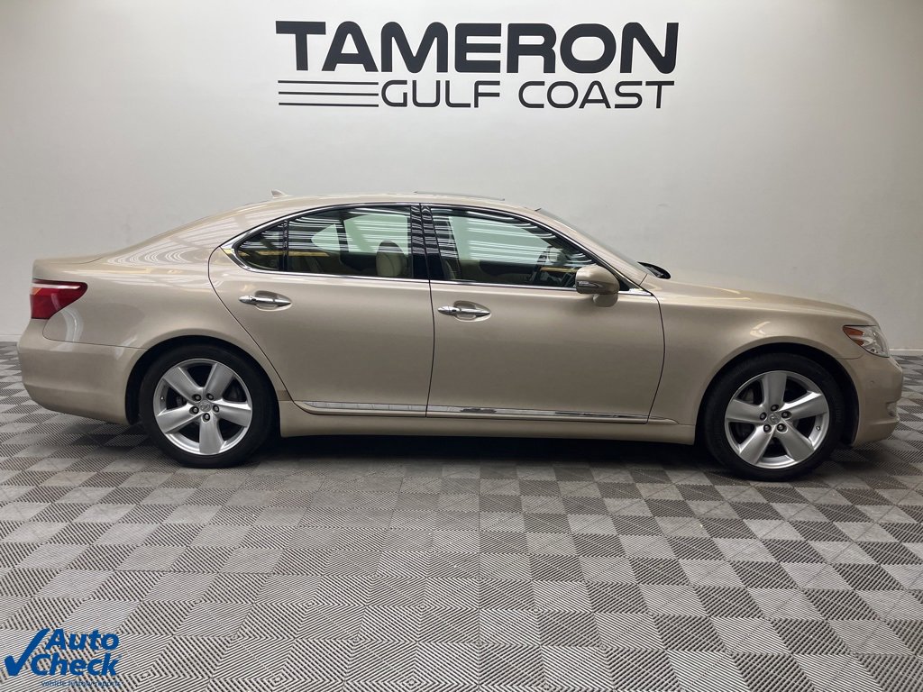 2012 Lexus LS 460 photo 3