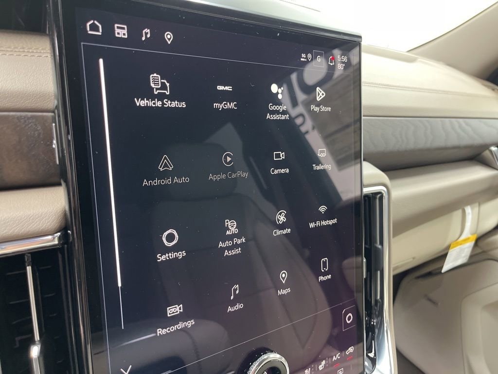 2026 GMC Yukon Denali - Photo 16