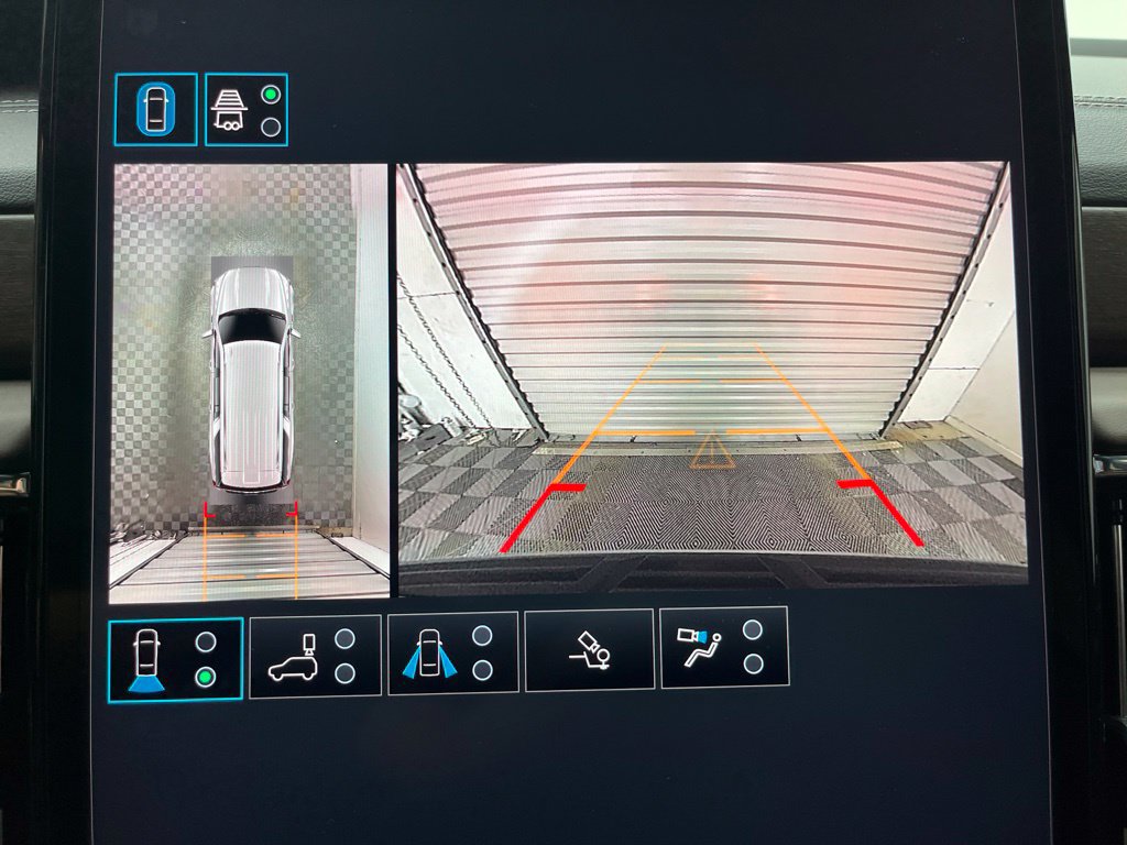 2026 GMC Yukon XL Denali Ultimate - Photo 12