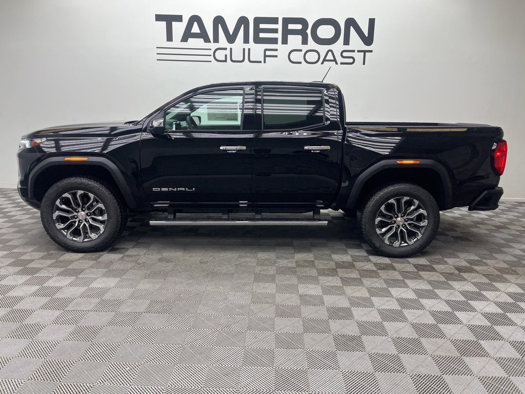 2026 Gmc Canyon Denali photo 2