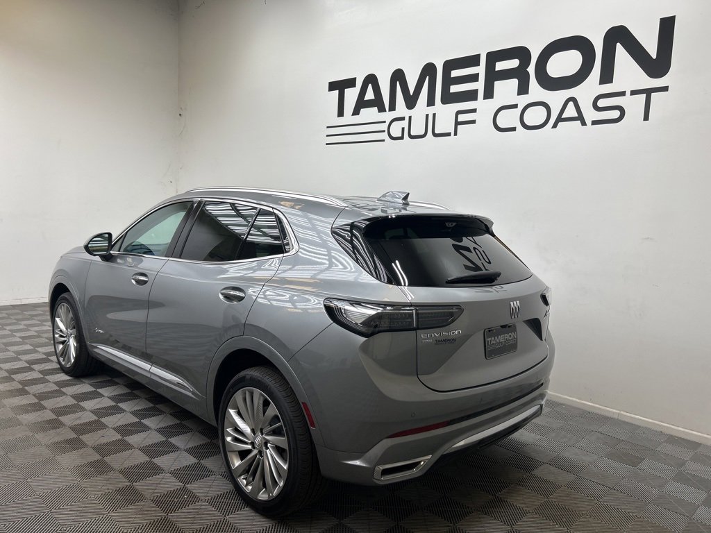 2025 Buick Envision Avenir photo 2
