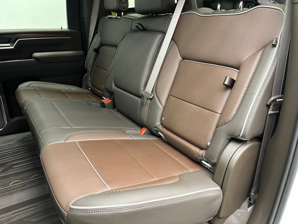 2026 GMC Sierra 2500HD Denali - Photo 5