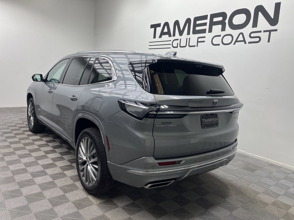 2026 Buick Enclave Avenir photo 2