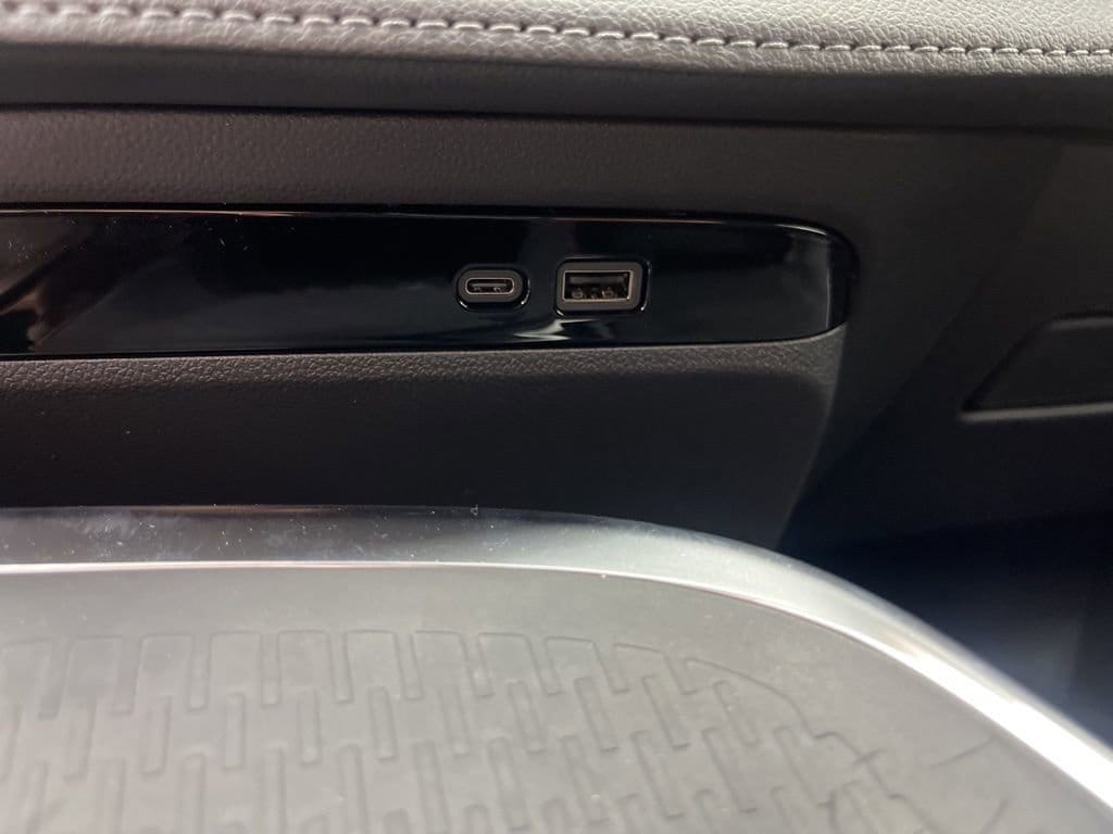 2026 Buick Enclave Preferred - Photo 17