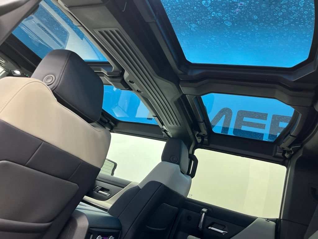2026 GMC HUMMER EV 2X - Photo 14
