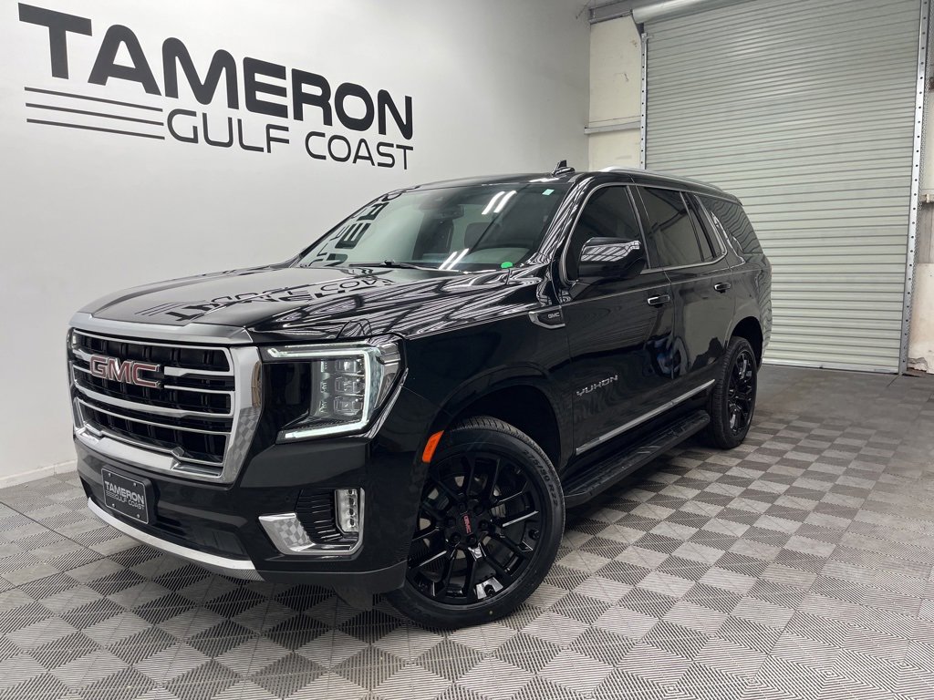 2023 GMC Yukon SLT's photo