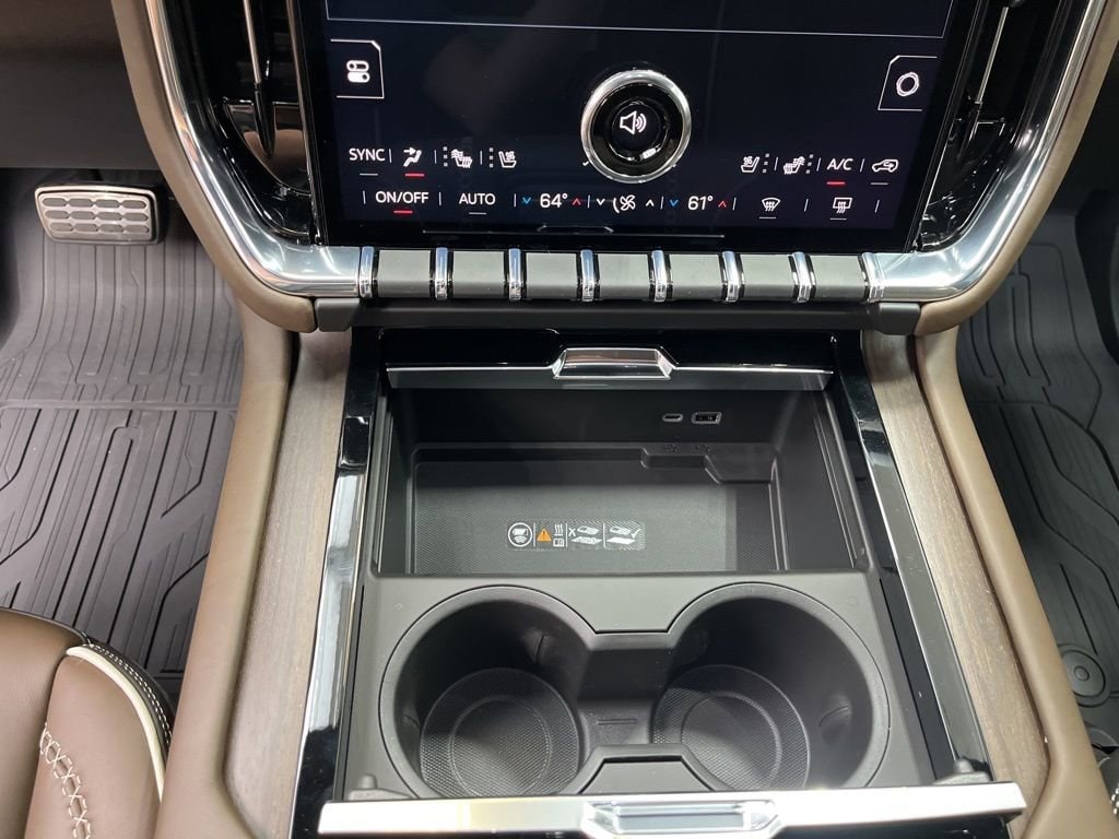 2026 GMC Yukon XL Denali Ultimate - Photo 20
