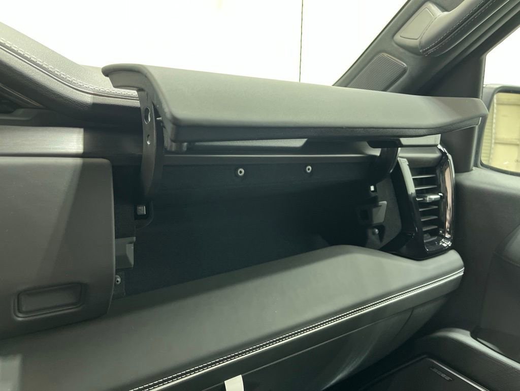 2026 GMC Sierra 1500 AT4X - Photo 21