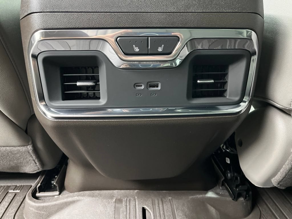 2026 GMC Sierra 1500 SLT - Photo 22