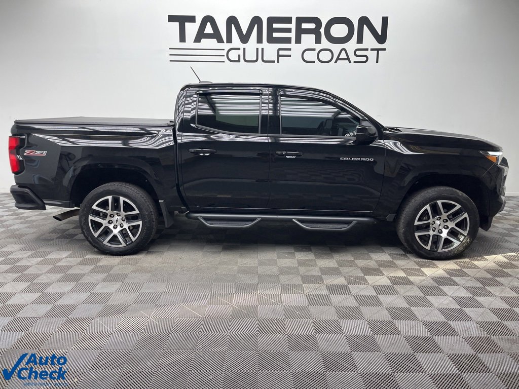 2023 Chevrolet Colorado Z71 photo 3