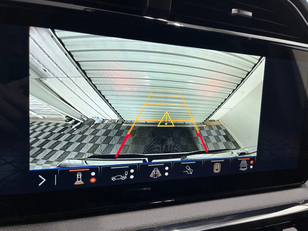 2026 GMC Sierra 1500 AT4 - Photo 9