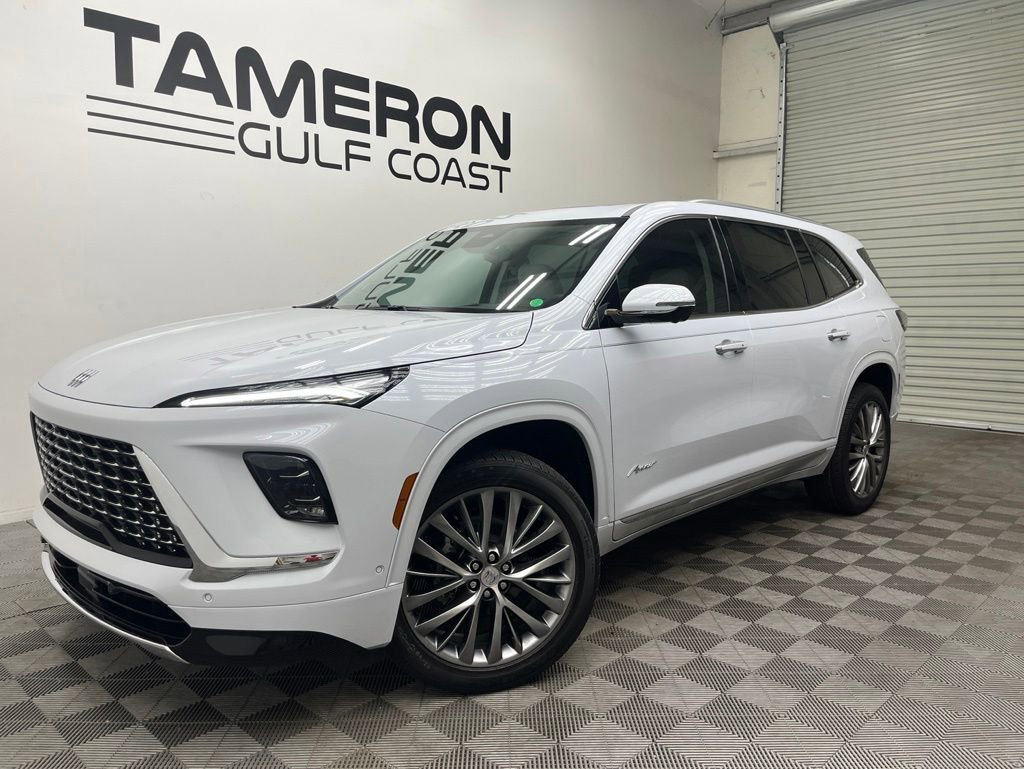 2026 Buick Enclave Avenir's photo