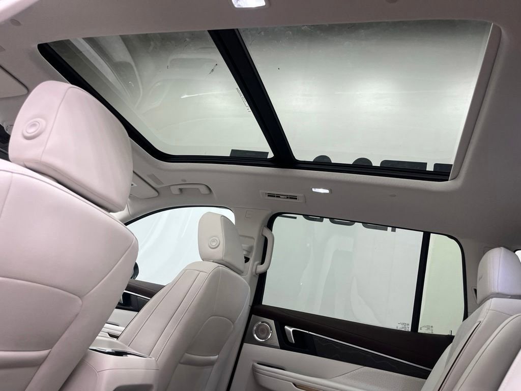2026 Buick Enclave Avenir - Photo 12