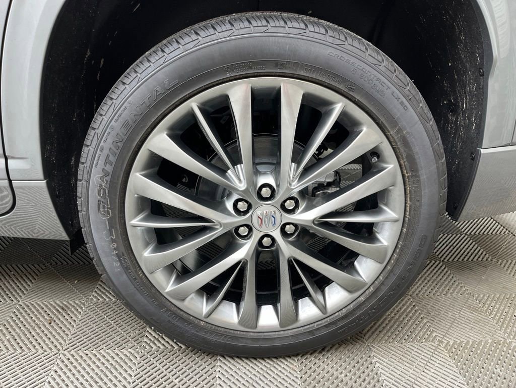 New 2026 Buick Enclave Avenir SUV