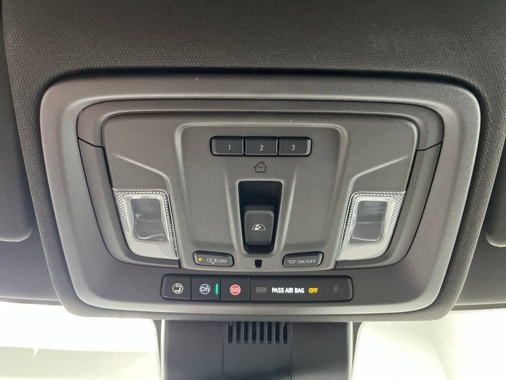 2026 GMC Sierra 1500 SLT - Photo 21