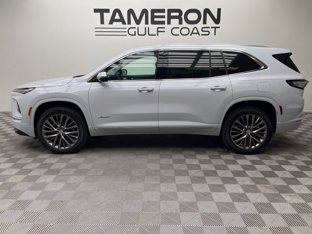 New 2026 Buick Enclave Avenir SUV