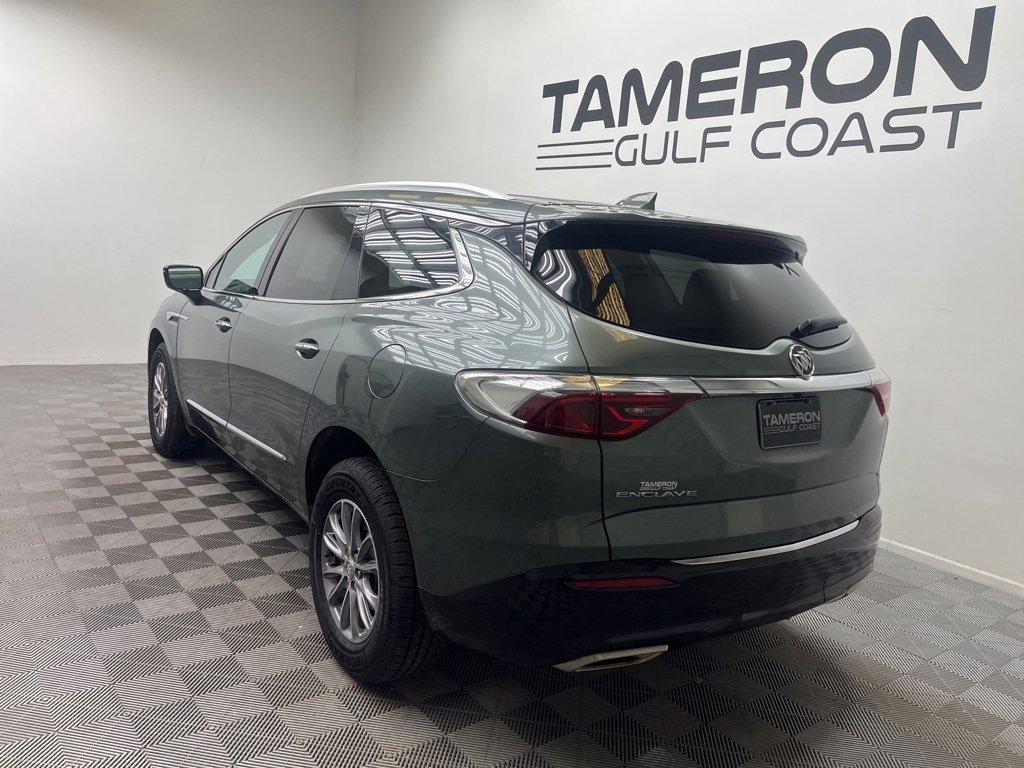 2023 Buick Enclave Essence photo 3