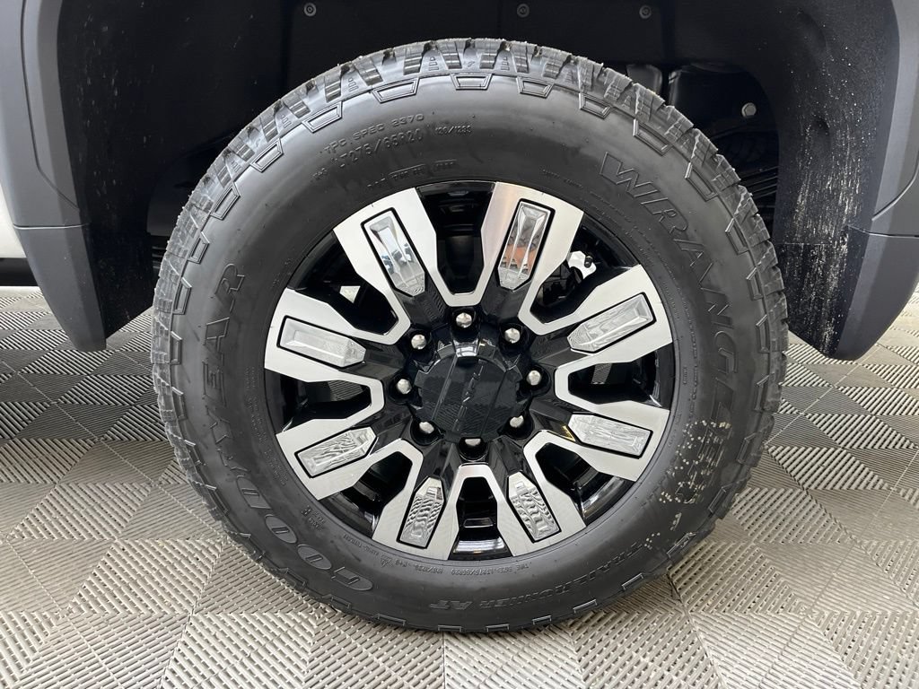 2026 GMC Sierra 2500HD Denali - Photo 4