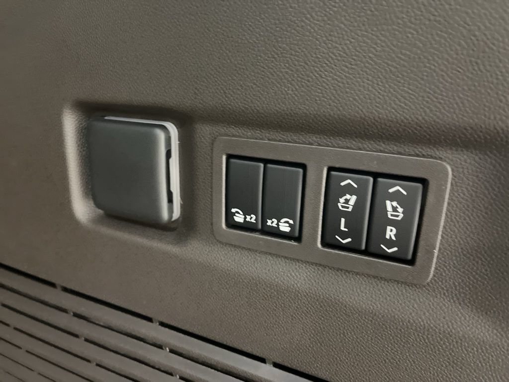 2026 GMC Yukon XL Elevation - Photo 25